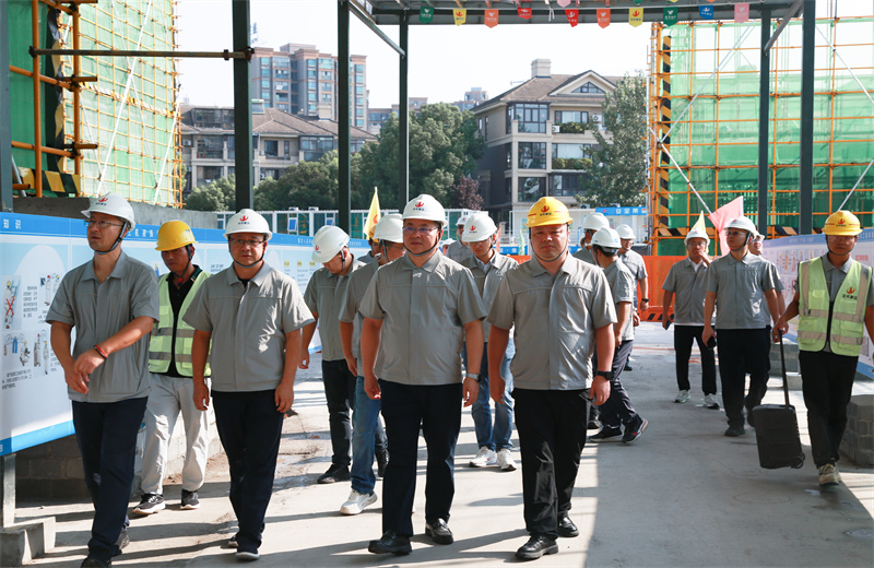 为推进越秀地产客户项目高质量履约，达成“以客户满意度为导向，强化过程监管，夯实工程品质”的管理目标，2024年8月23日，中天建设集团在合肥组织召开2024年越秀地产客户履约推进会。